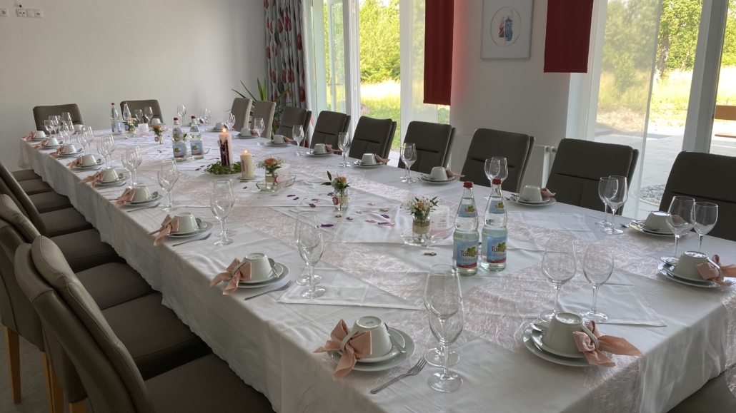 Feiertisch_ZY-Photo-2022-06-19-00000034
